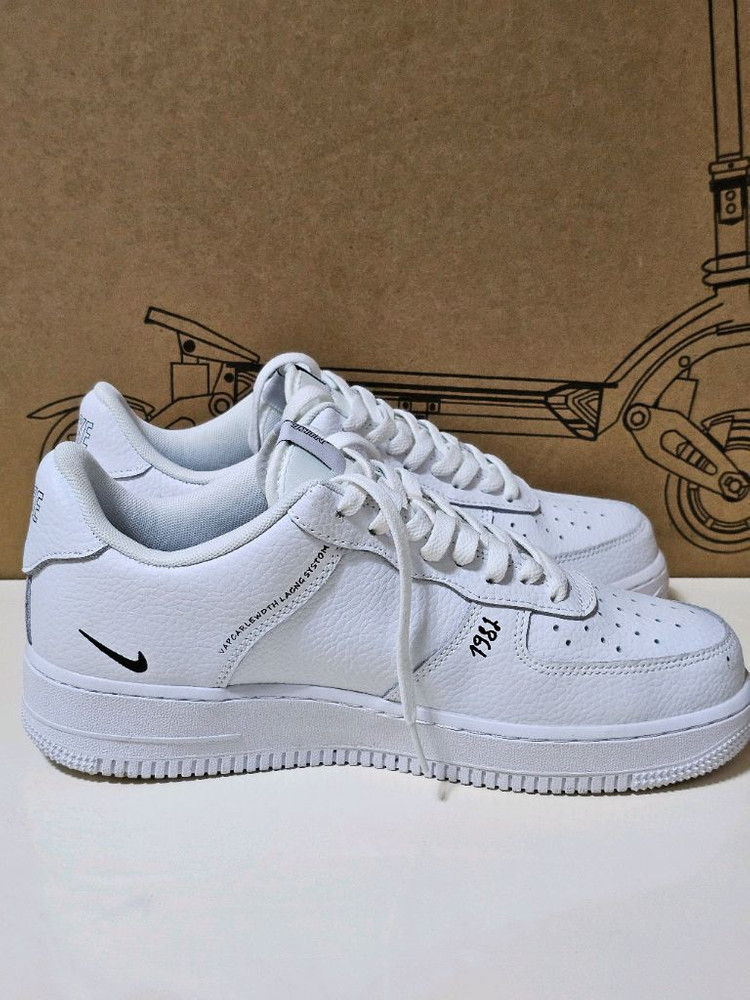 나이키 에어포스1 로우 스케치 화이트 블랙 (275) 이미지