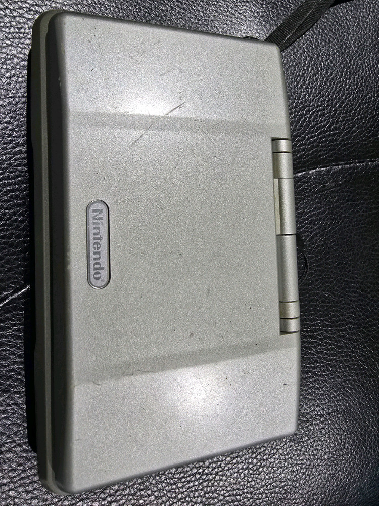 부품용 닌텐도 DS 뚱샵 NTR-001 본체 이미지