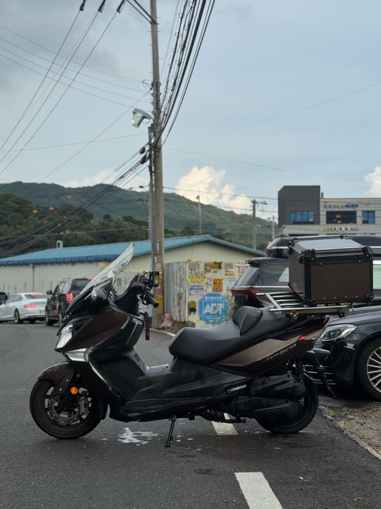 SYM 조이맥스125i 이미지