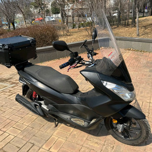 혼다 pcx125 16년 짧은키로수 판매합니다 이미지