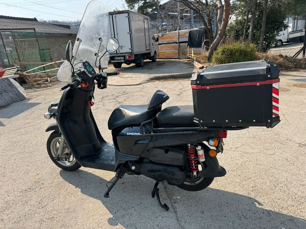 혼다 벤리110 17년 짧은키로수 풀옵션 입니다 이미지