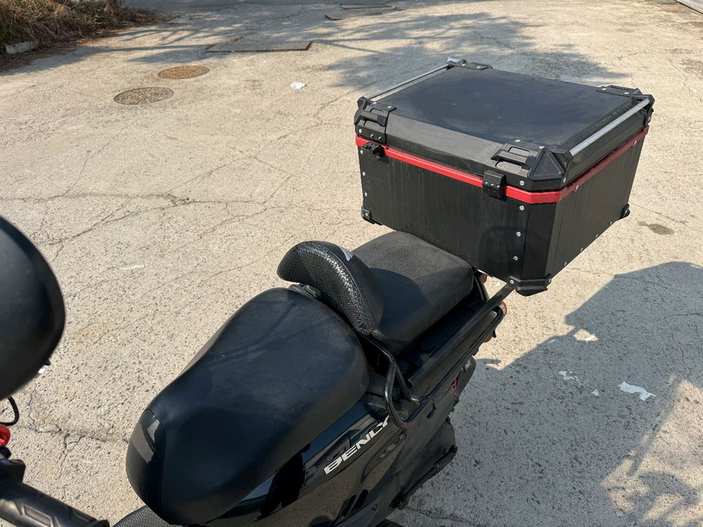 혼다 벤리110 17년 짧은키로수 풀옵션 입니다 이미지