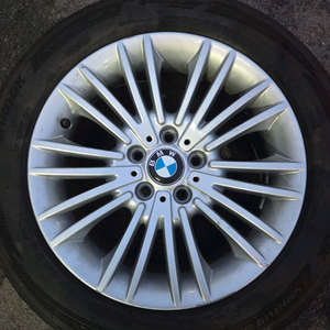 17인치 순정 휠타이어 세트 이미지