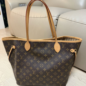 루이비통 네버풀 MM 모노그램 토트백 베이지 이미지