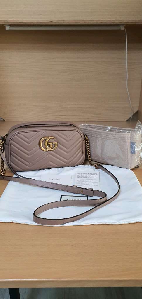 구찌 마몬트 마틀라세 스몰 크로스백 정품S급(감정O)구찌프라다루이비통디올고야드샤넬셀린느보테가생로랑발렌시아가버버리가방 이미지