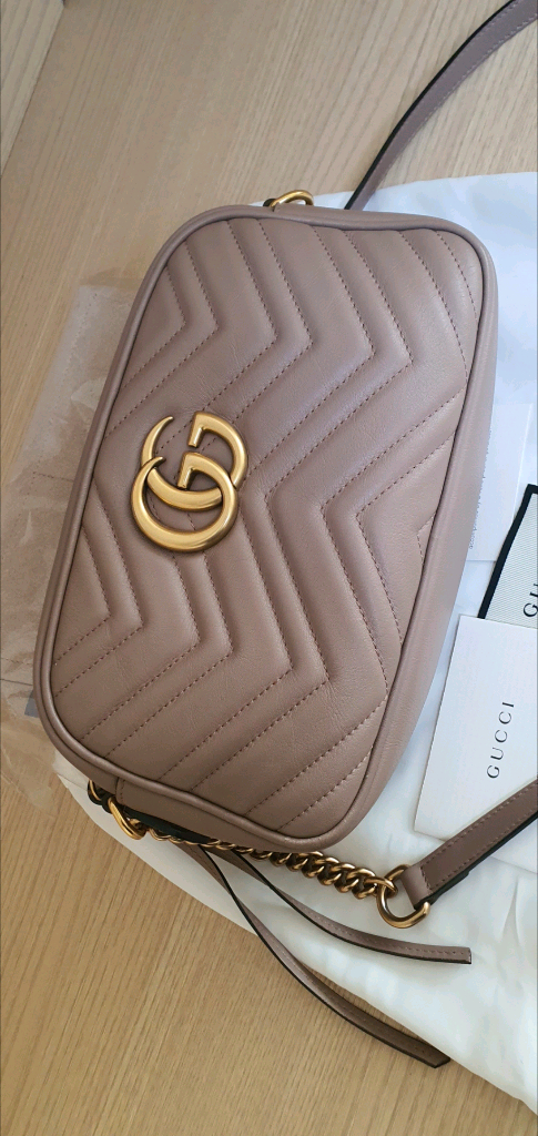 구찌 마몬트 마틀라세 스몰 크로스백 정품S급(감정O)구찌프라다루이비통디올고야드샤넬셀린느보테가생로랑발렌시아가버버리가방 이미지