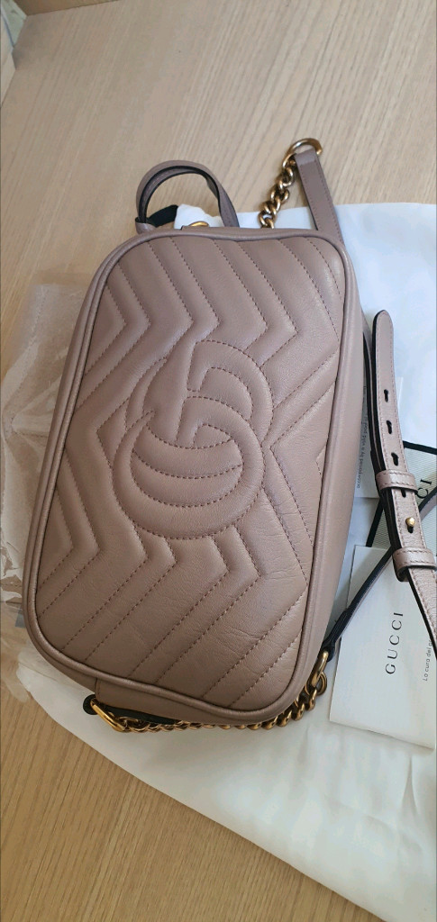 구찌 마몬트 마틀라세 스몰 크로스백 정품S급(감정O)구찌프라다루이비통디올고야드샤넬셀린느보테가생로랑발렌시아가버버리가방 이미지