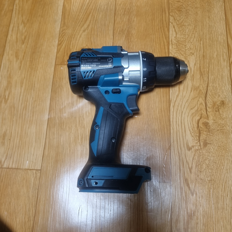 마끼다 18v 드릴드라이버 DDF489Z 이미지