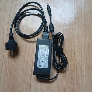 삼성노트북 정품아답타 19V 3.16 판매합니다 이미지