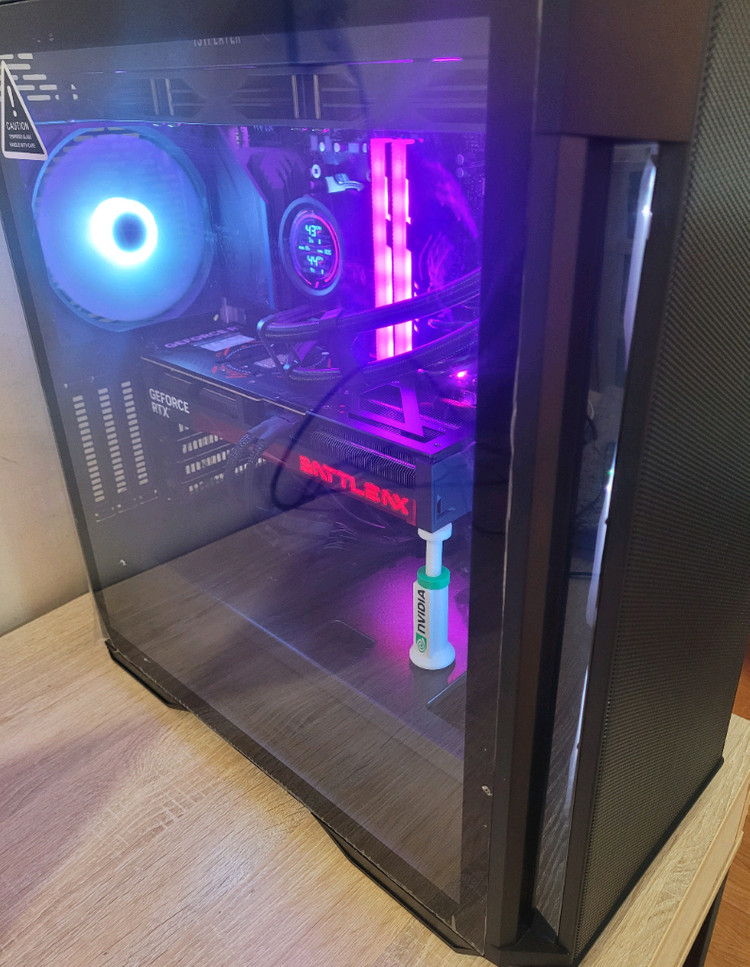 7800X3D 7950X3D 32G 1T RTX5070 신품급 본체 이미지