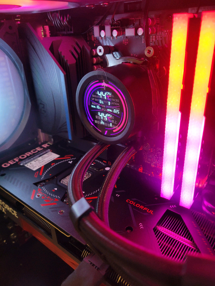 7800X3D 7950X3D 32G 1T RTX5070 신품급 본체 이미지