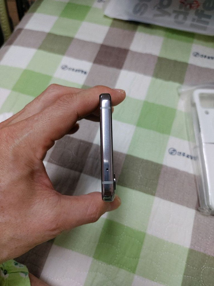 S급 ㅡ 갤럭시 Z플립4 256GB + 새케이스 이미지