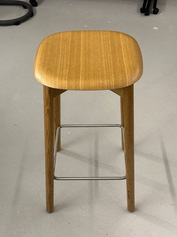 Hay Soft Edge 32 Bar Stool / Hay 스툴 이미지