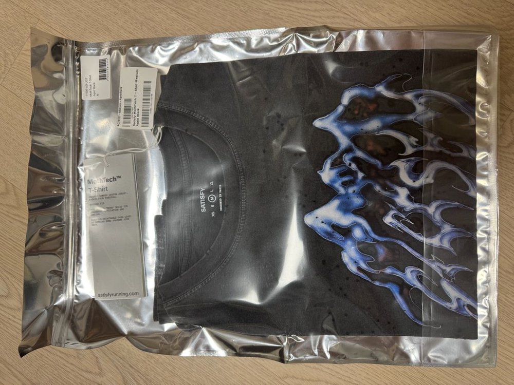 새티스파이 SATISFY MothTech 티셔츠 m사이즈 팝니다 이미지