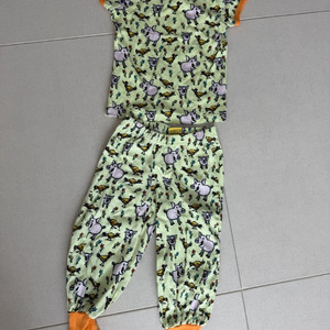 던스 돼지 반팔+배기 이미지