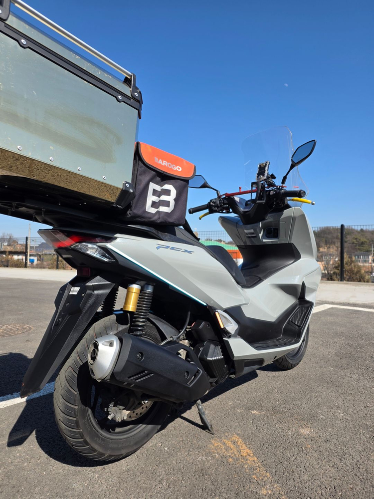 혼다 pcx125 25년식 3만키로 배달셋팅o 깔끔한 셋팅 저렴하게 판매합니다 이미지