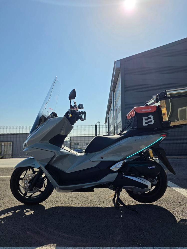 혼다 pcx125 25년식 3만키로 배달셋팅o 깔끔한 셋팅 저렴하게 판매합니다 이미지