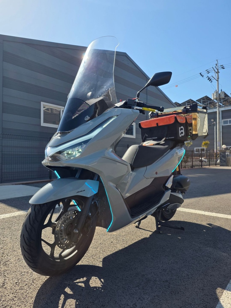 혼다 pcx125 25년식 3만키로 배달셋팅o 깔끔한 셋팅 저렴하게 판매합니다 이미지