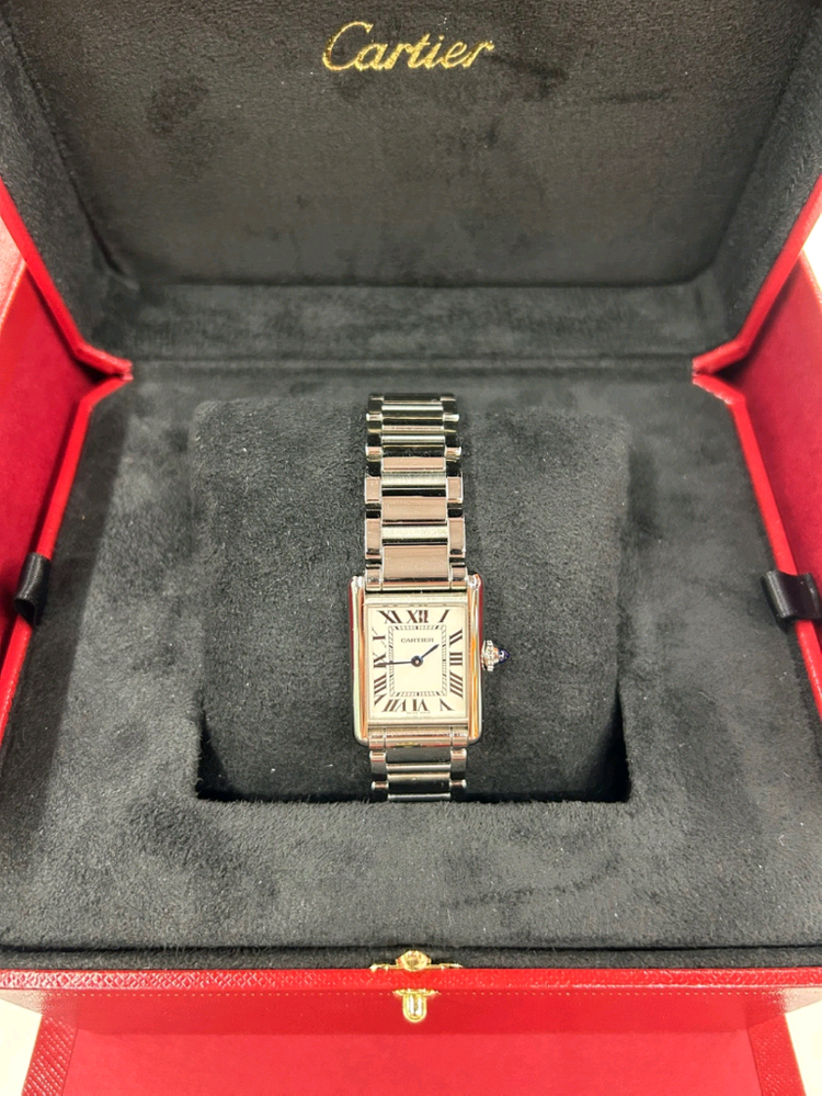 까르띠에 탱크 머스크 이미지