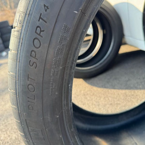 325 35 22 미쉐린 PILOT SPORT4 S 타이어 1본 이미지