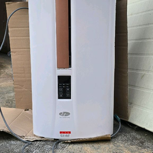 21세기 인버터 창문형 에어컨 CNT-8100R(+설치키트,리모콘) 이미지