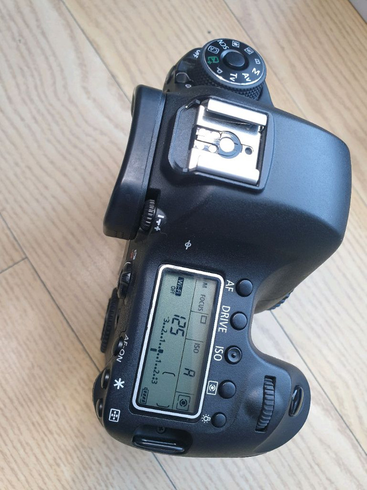 캐논 EOS 6D DSLR 카메라 바디(렌즈제외) 이미지