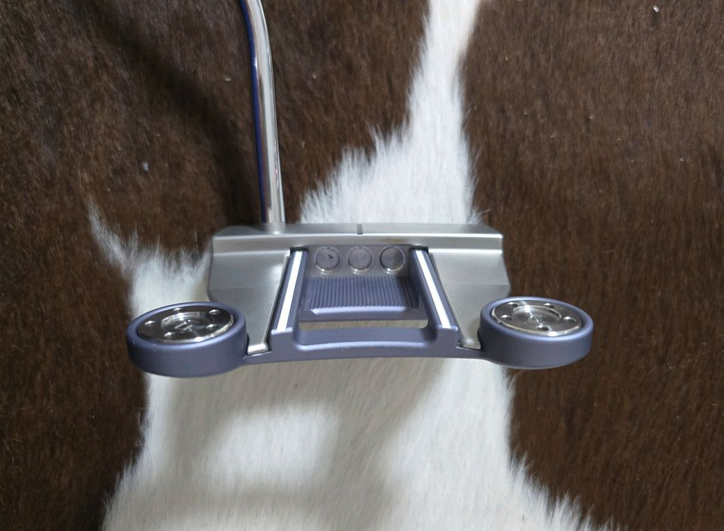 스카티카메론 크라운 푸추라6 CROWN FUTURA6 한정판 퍼터 이미지