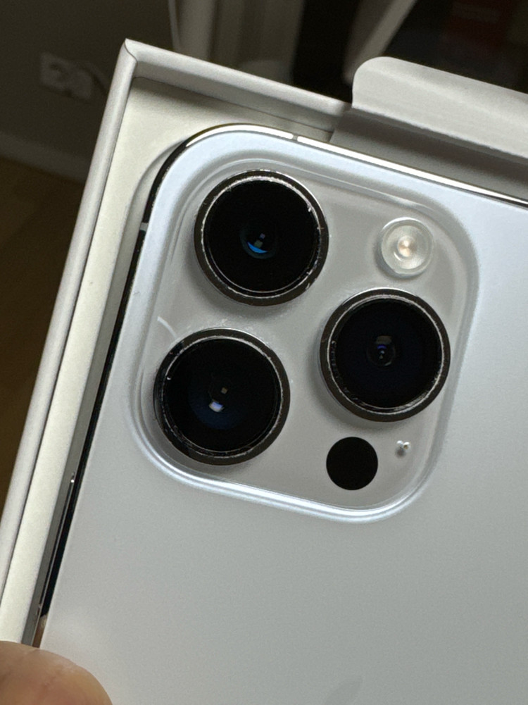 아이폰14프로 128G 실버색상 이미지