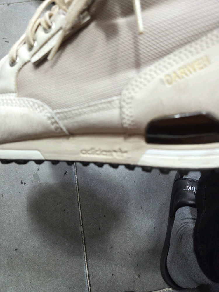 아디다스 운동화 275 이미지