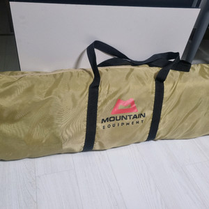 마운틴 이큅먼트 알루미늄 롤 키친테이블 새상품 팝니다. 이미지