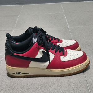 에어포스1 로우 짐레드 시카고 270 이미지