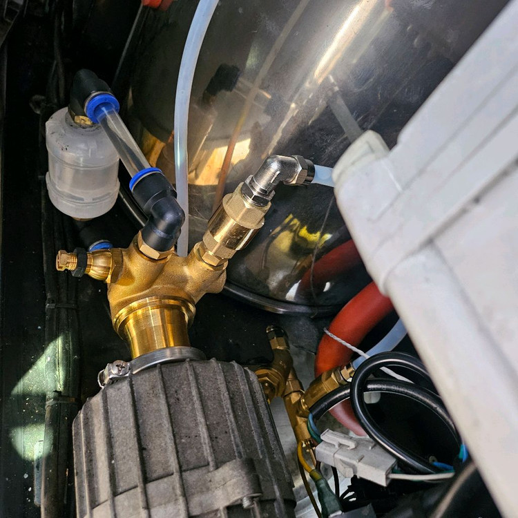 레이벤 출장스팀세차 세팅차량 출장세차 스팀세차 판매 이미지