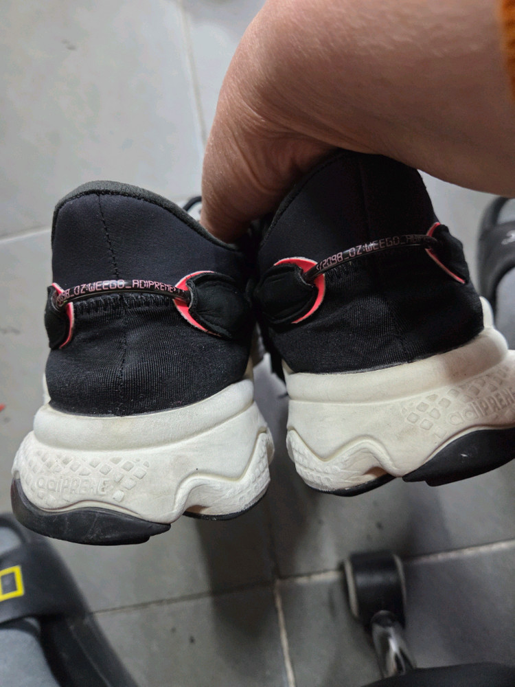 아디다스 운동화 270 이미지