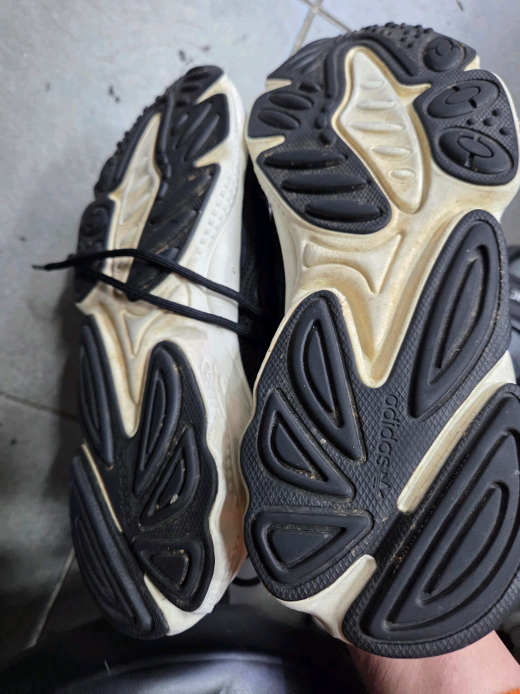 아디다스 운동화 270 이미지