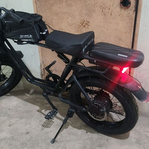 전기자전거 자토바이 이미지