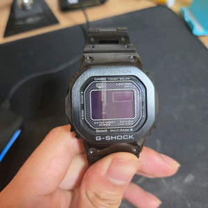 지샥GMW-B5000 풀메탈 솔라 시계 이미지