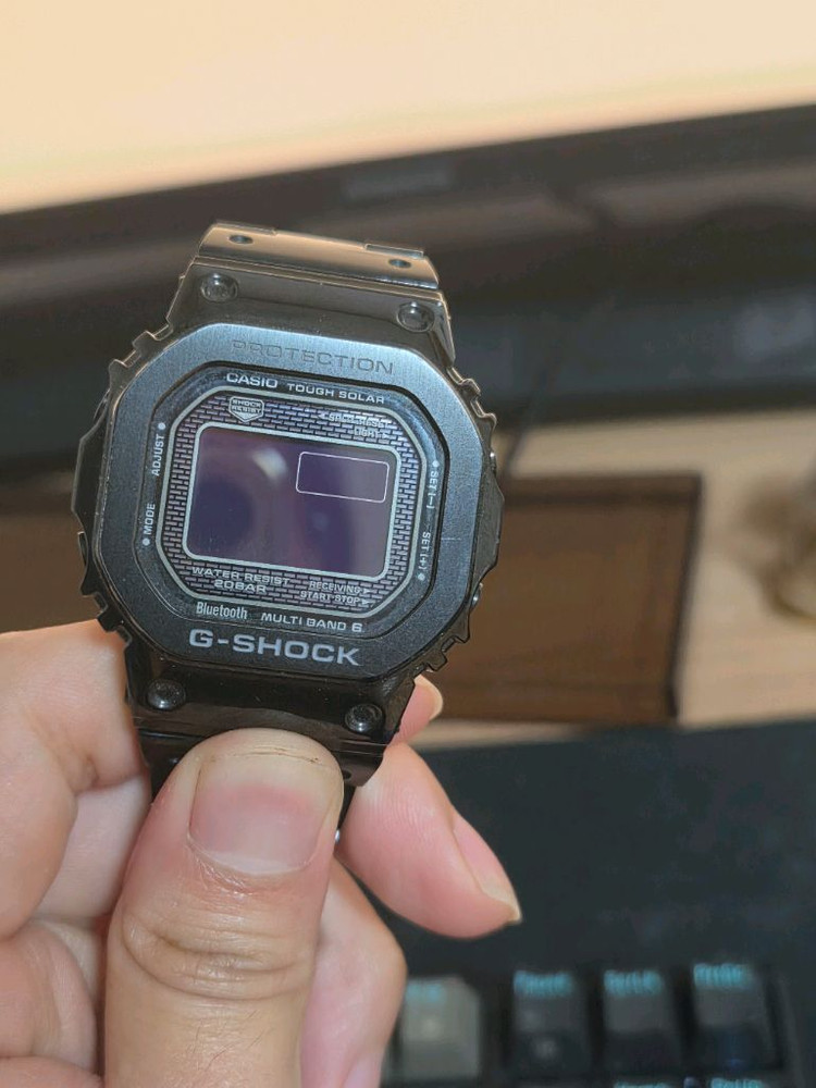 지샥GMW-B5000 풀메탈 솔라 시계 이미지