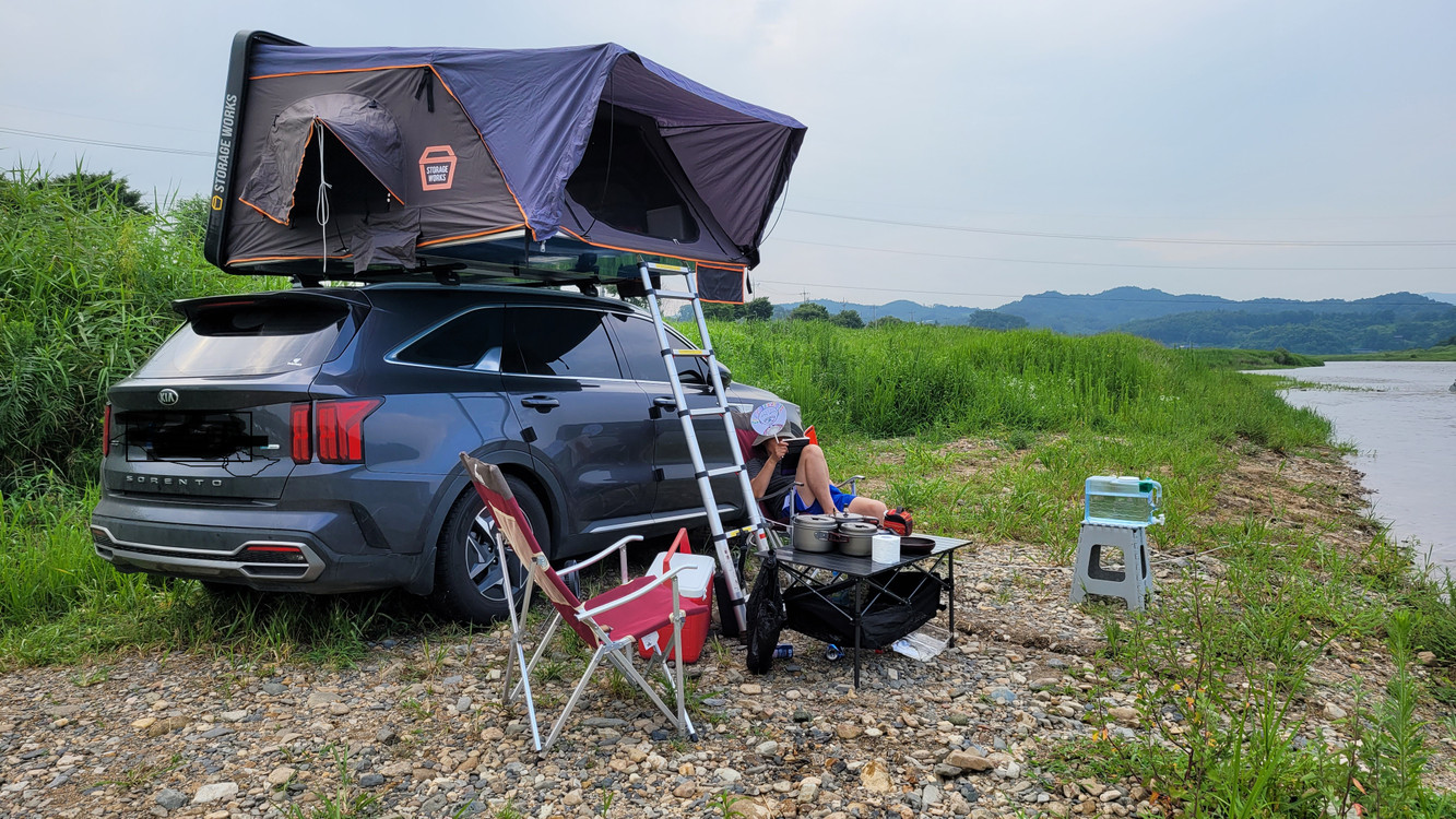 루프탑텐트(스토리지웍스 하드탑 텐트, 2100) 이미지