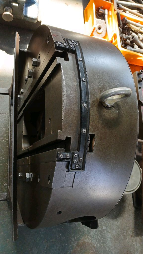 보링기계 130T 명판 판매합니다. 이미지