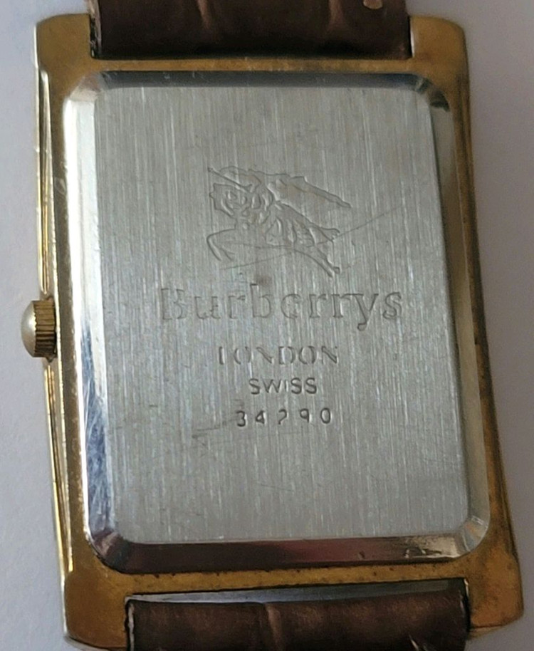 버버리 시계. 와치 !! 이미지