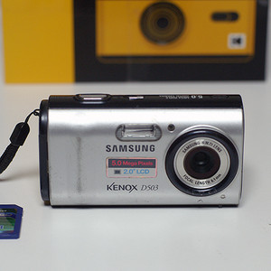 삼성 케녹스 D503 빈티지 디카 팝니다 이미지