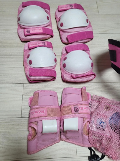 아동용 핑크 인라인스케이트 세트(200~230정도) - 배송비포함 25000원 이미지