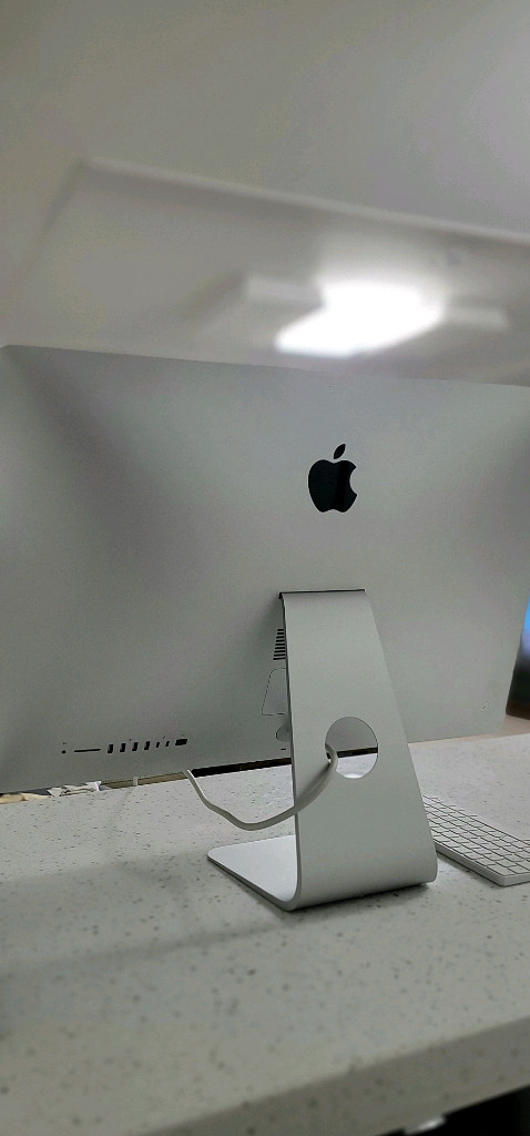 (탑티어 워크스테이션급) 2020 아이맥 5K 27인치 CTO (i9 10코어 / 64G/1T/VRAM 16G) 이미지