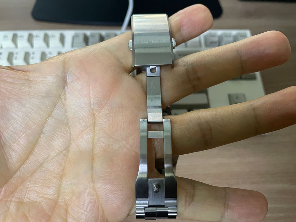 해밀턴 카키필드 오토매틱 38mm 스테인리스 스틸 검정 이미지