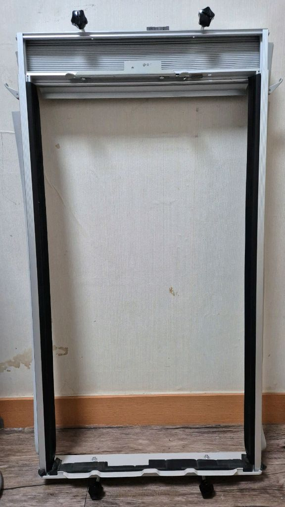 캐리어 창문형 에어컨 2025년형 이미지