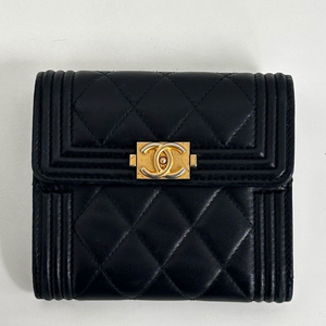 샤넬 보이 반지갑 블랙 금장 24번대 이미지