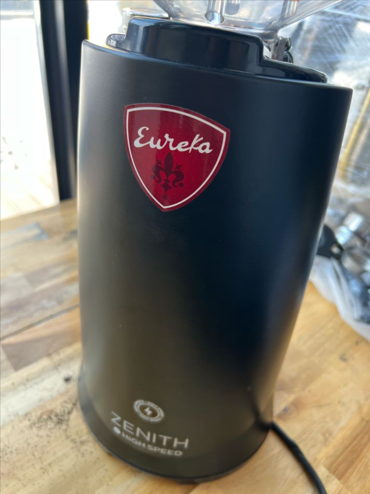 카페장비 ( 커피머신, 그라인더, 오토탬핑기, 온수기 ) 가격인하 이미지