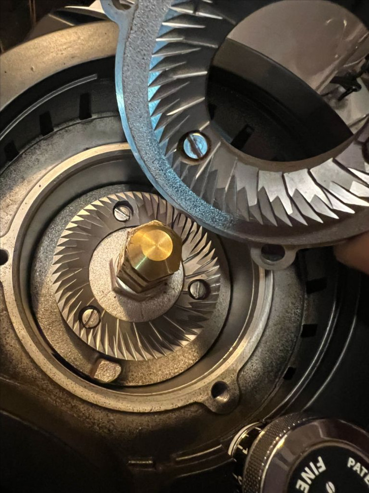 카페장비 ( 커피머신, 그라인더, 오토탬핑기, 온수기 ) 가격인하 이미지