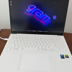 (풀옵션/신품급) LG 그램 프로 16 / RTX 5050 / 32GB / 1.5TB 이미지
