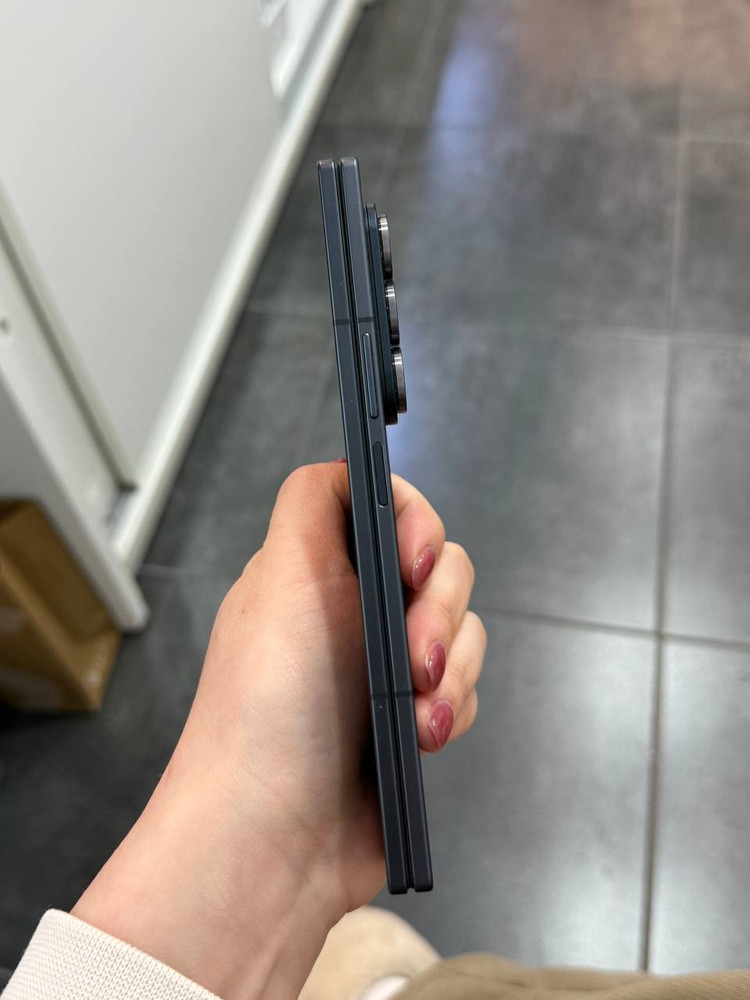 풀박스)갤럭시Z폴드7 블랙 256GB Y1659 이미지